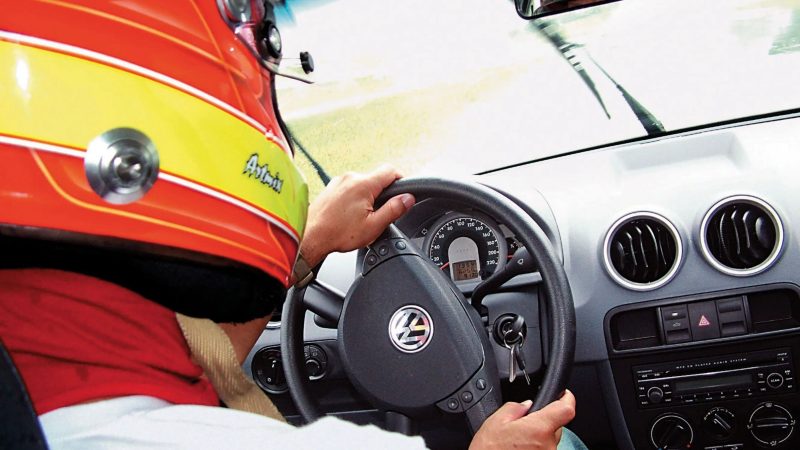 Nos Bastidores da Velocidade: A Importância do Piloto de Testes no Automobilismo